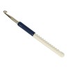 Addi colours haaknaald van aluminium met ergonomisch soft grip handvat