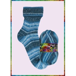 Opal Cats and Dogs met heldere en unieke kleuren van Opal sokkenwol.