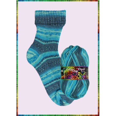 Opal Cats and Dogs met heldere en unieke kleuren van Opal sokkenwol.