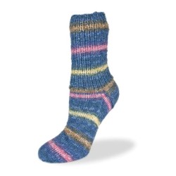 Rellana Flotte Socke Blue met prachtige frisse kleuren in het blauw