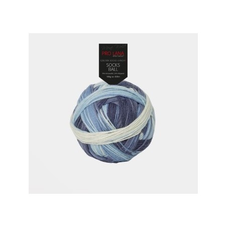 Pro Lana Socks Ball  een bol met de hand gewikkeld waardoor knopenvrij