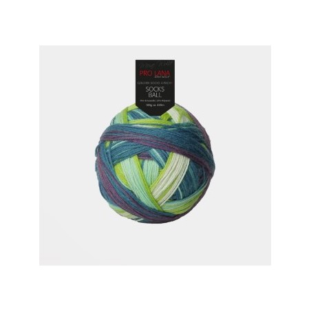 Pro Lana Socks Ball  een bol met de hand gewikkeld waardoor knopenvrij