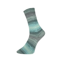 Pro Lana Socks Ball  een bol met de hand gewikkeld waardoor knopenvrij